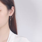 Women's earrings with elegant square pendant and shimmering zirconia
