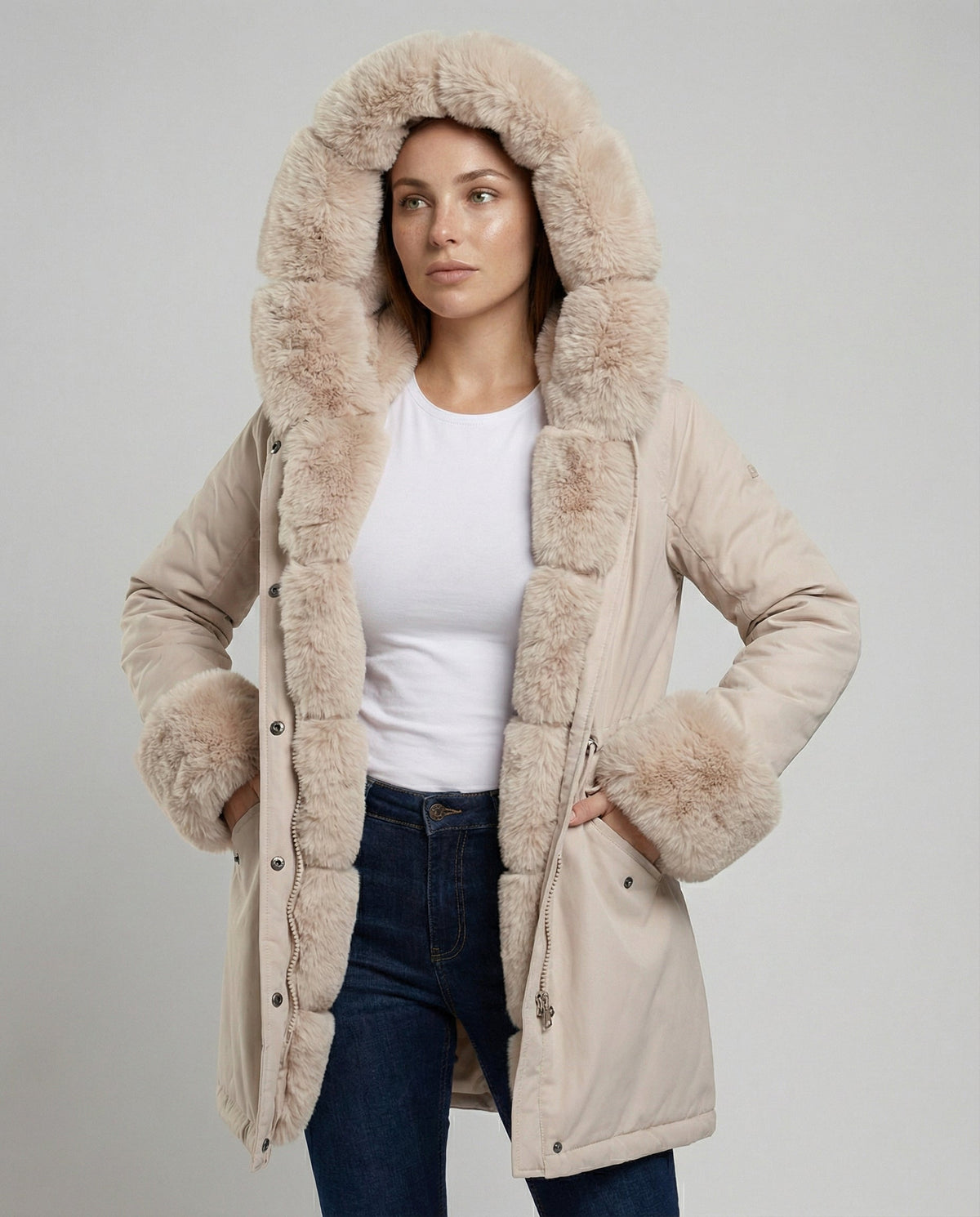 Elegant Women's Faux Fur Jacket