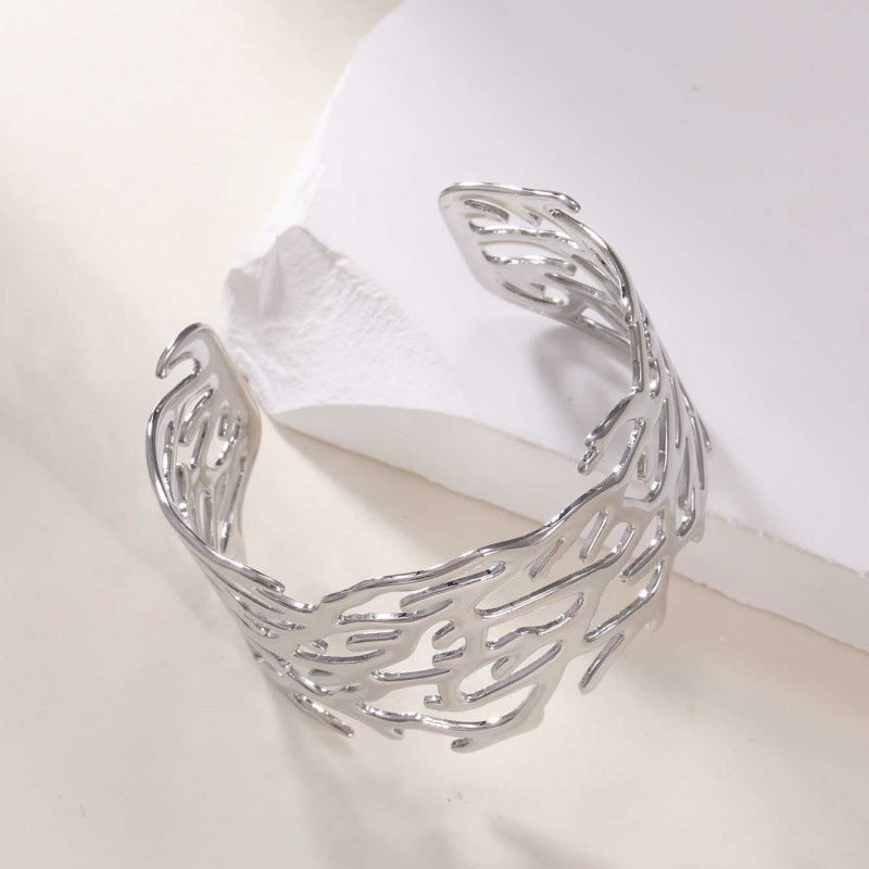 Women's Open Bangle with Elegant Wave Design