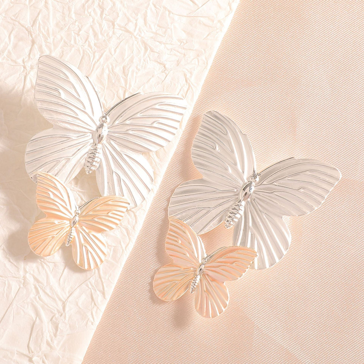 Ladies' brooches in elegant butterfly design