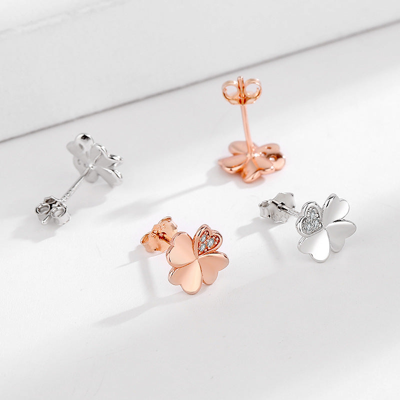 Ladies earrings in modern floral design