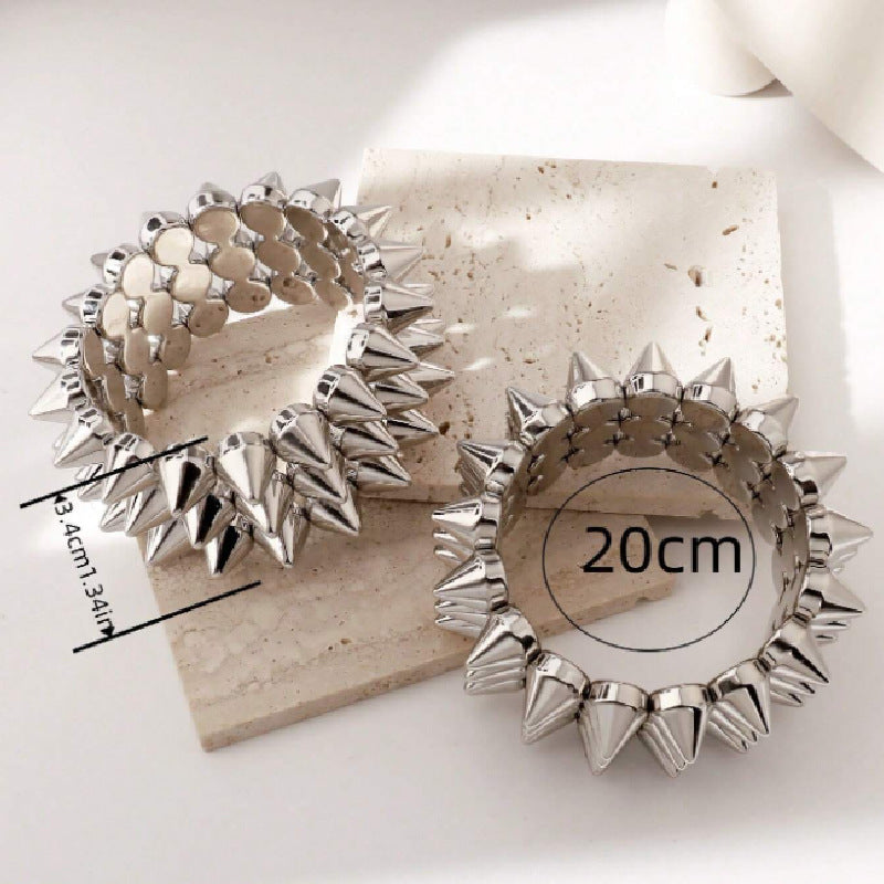 Women's bracelet with spikes