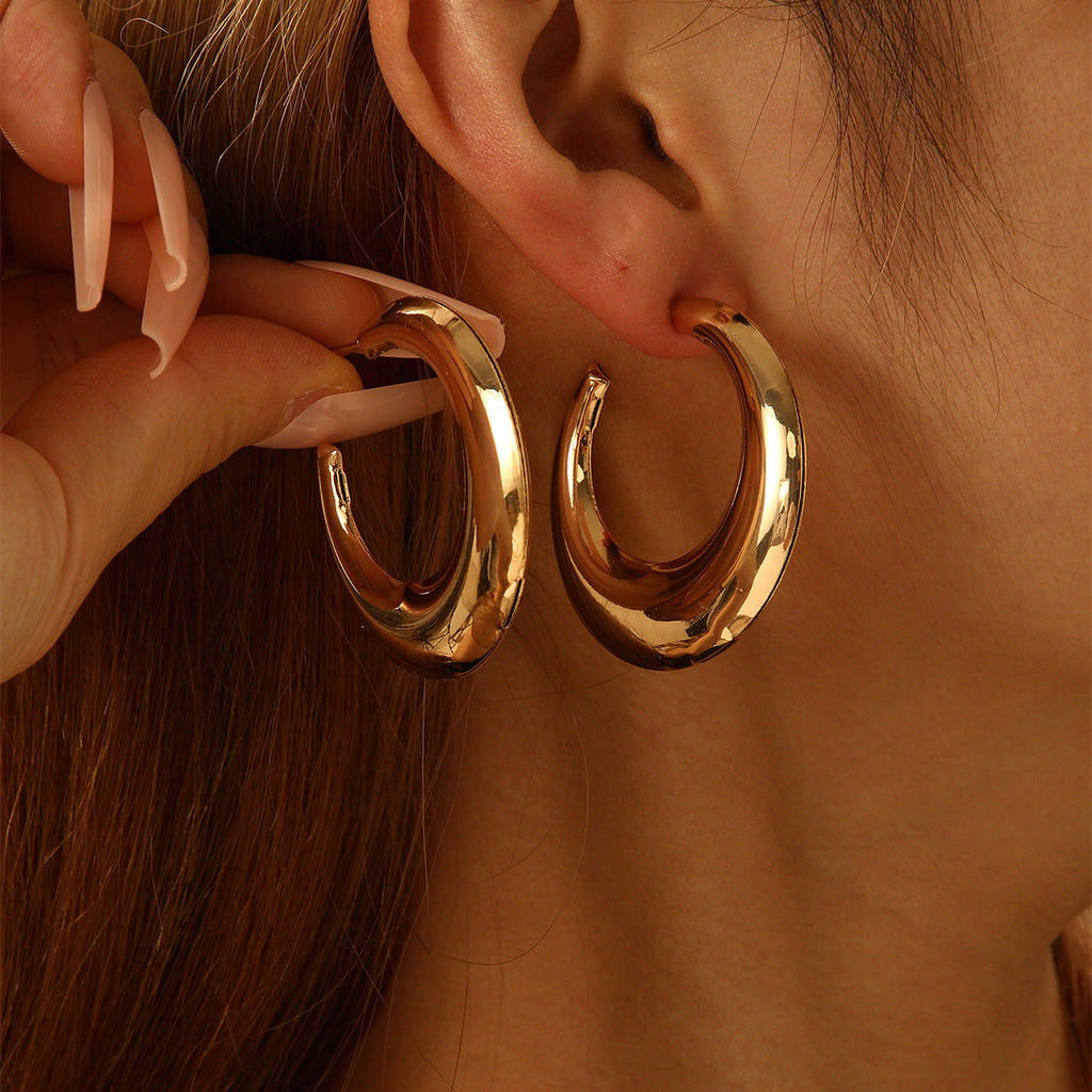 Women's Hanging Earrings in Modern Crescent Design