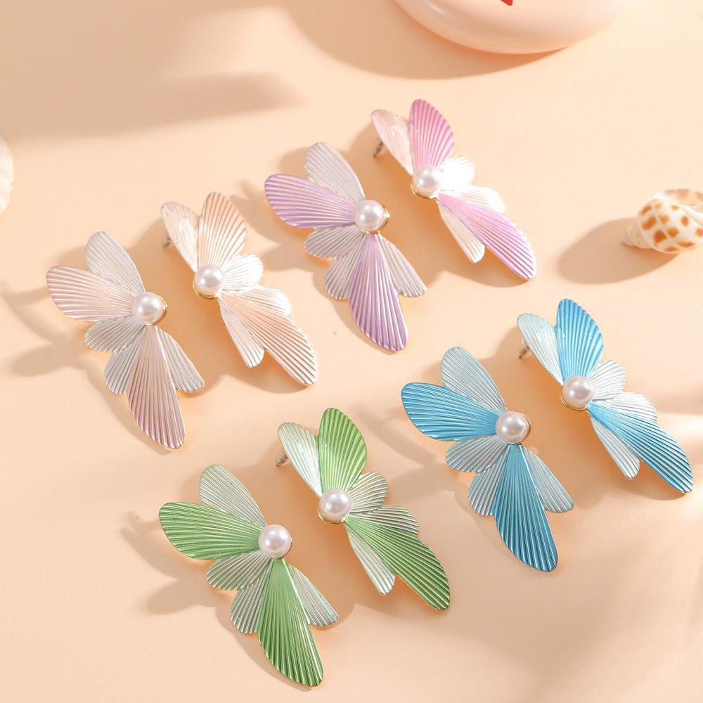 Women's hair clips in elegant butterfly design