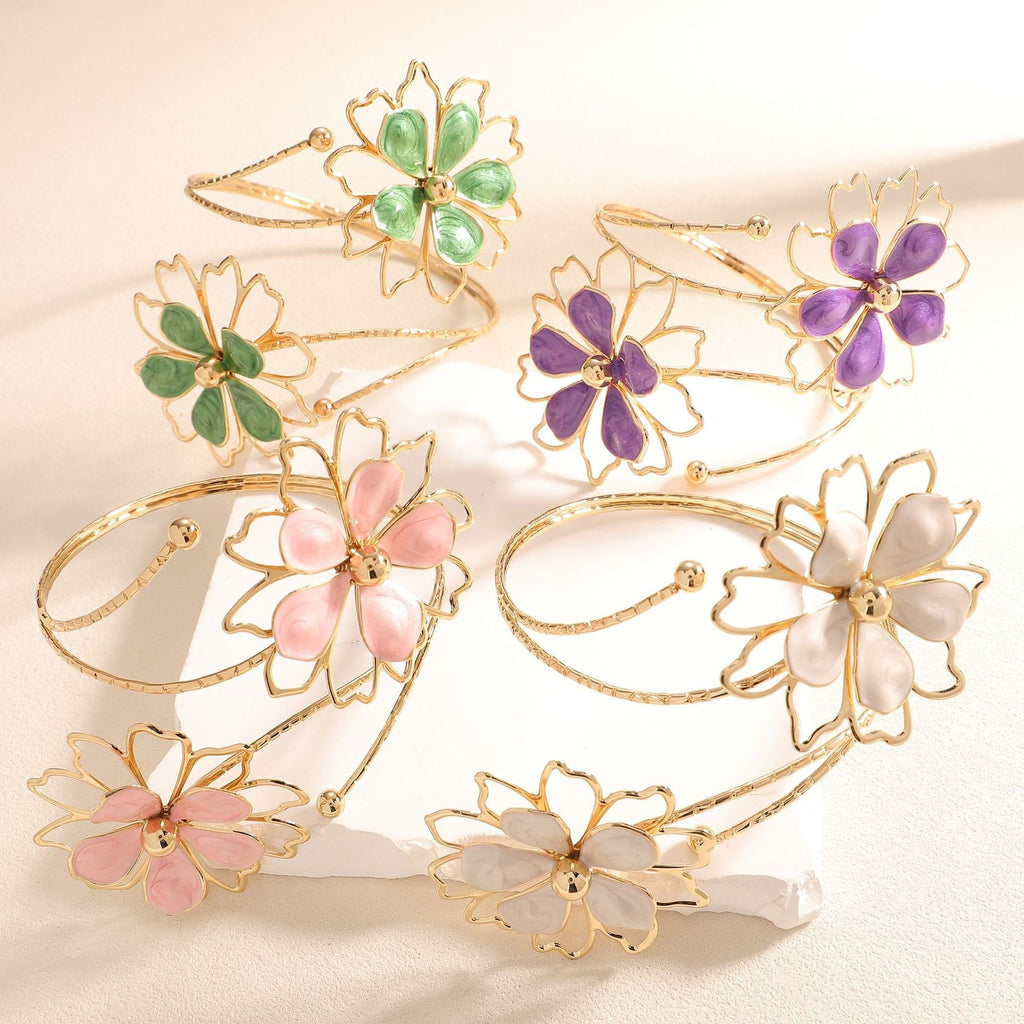 Ladies bracelet with artistic flower design