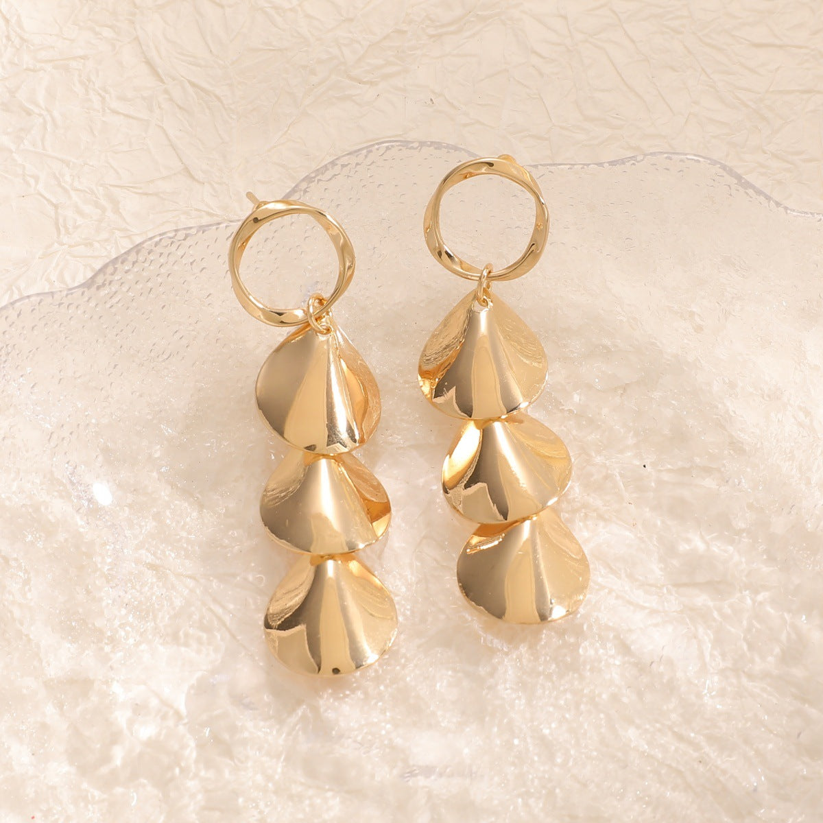 Women Hanging Earrings with Elegant Shell Design