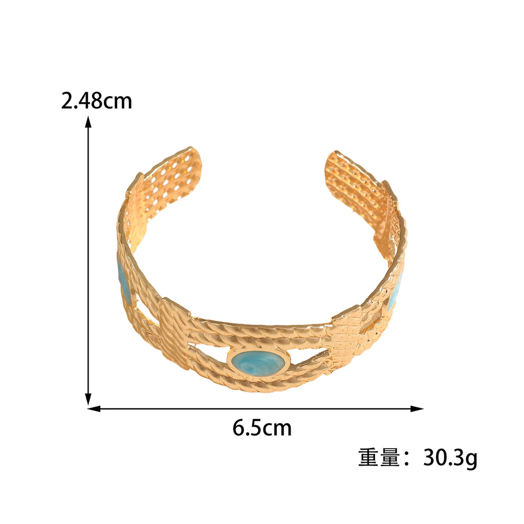 Women Open Bangle with Artistic Braiding Pattern