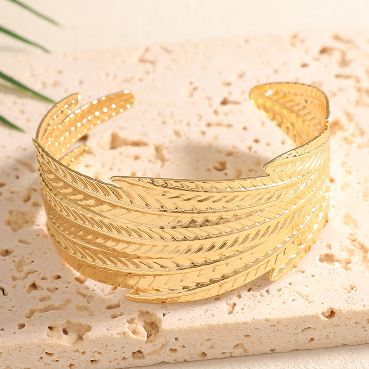 Ladies Open Bangle with Artistic Coral Pattern