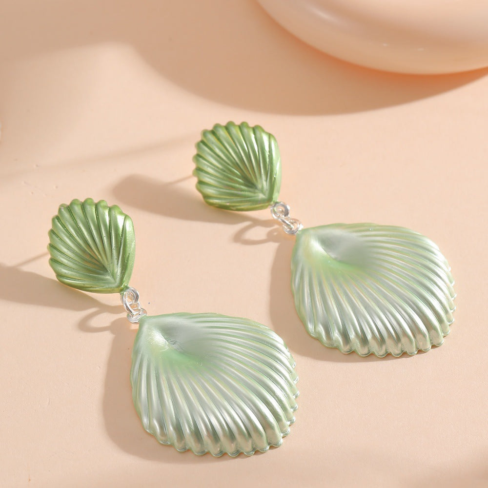 Ladies Hanging Earrings in Elegant Shell Design