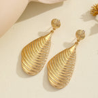Ladies Elegant Earrings made of high-quality, textured metal