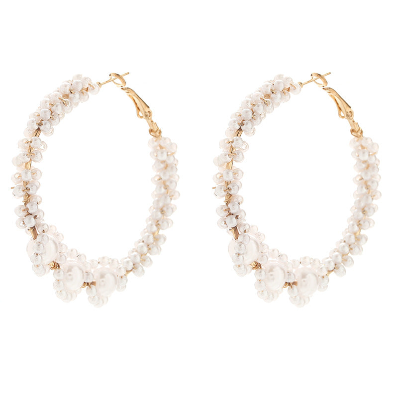 Women’s hoops with artistic pearl design
