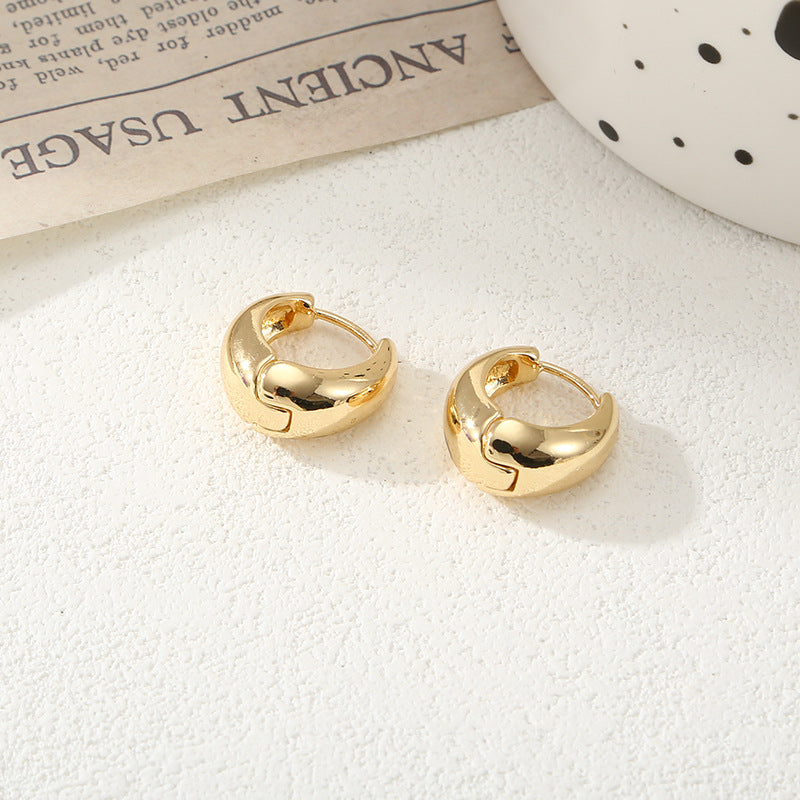Women's Hoop Earrings with Elegant Curved Design