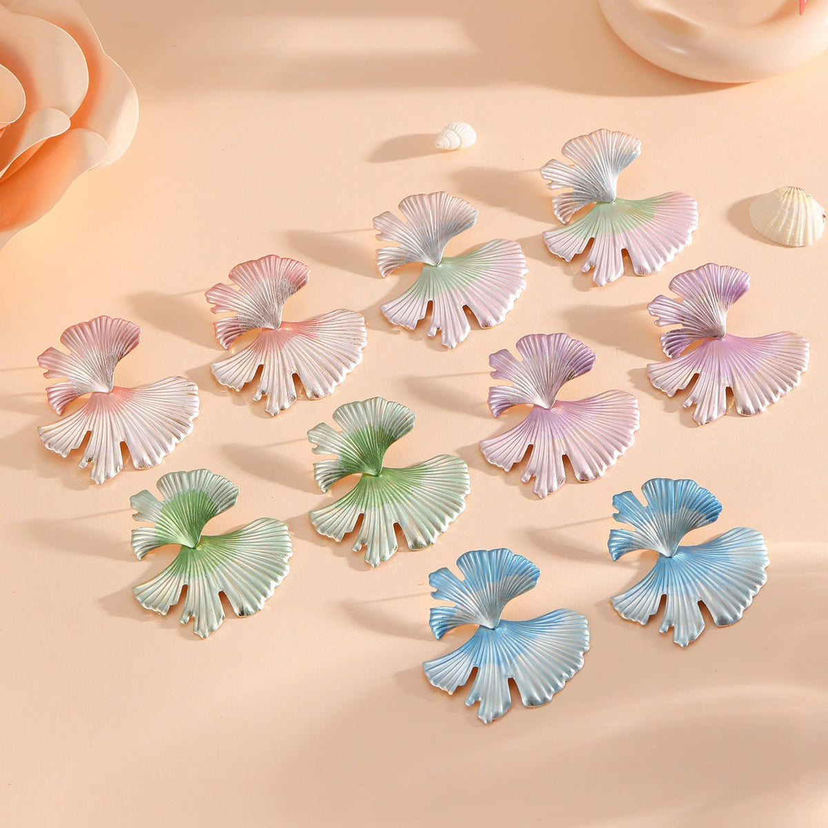 Women's hair accessories with elegant leaf design
