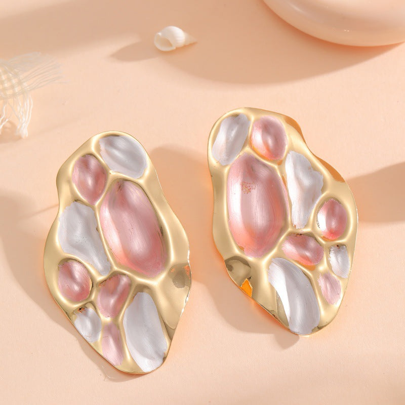 Ladies ear clips with elaborate, colorful shell design