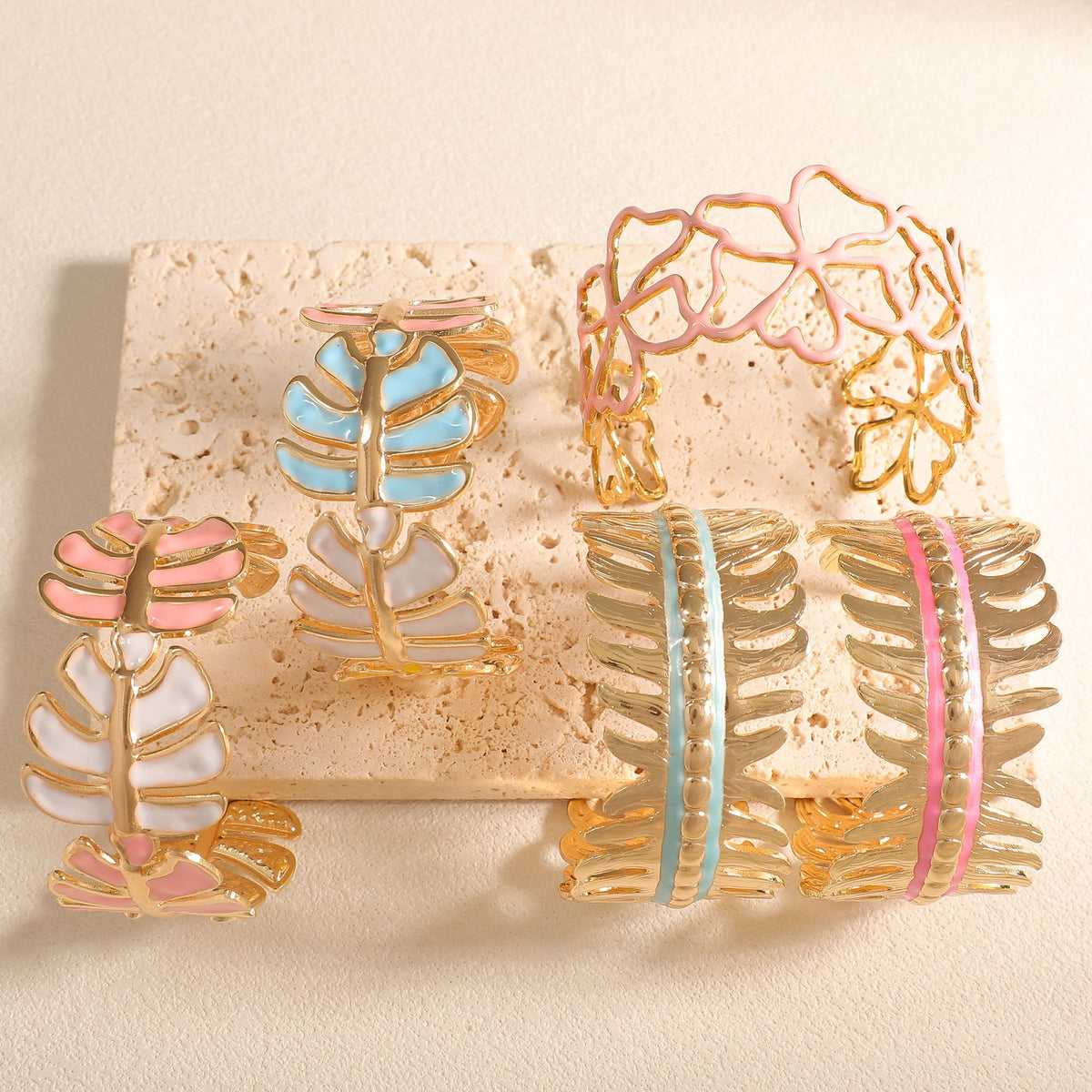 Women Open Bangle in Elegant Leaf Design