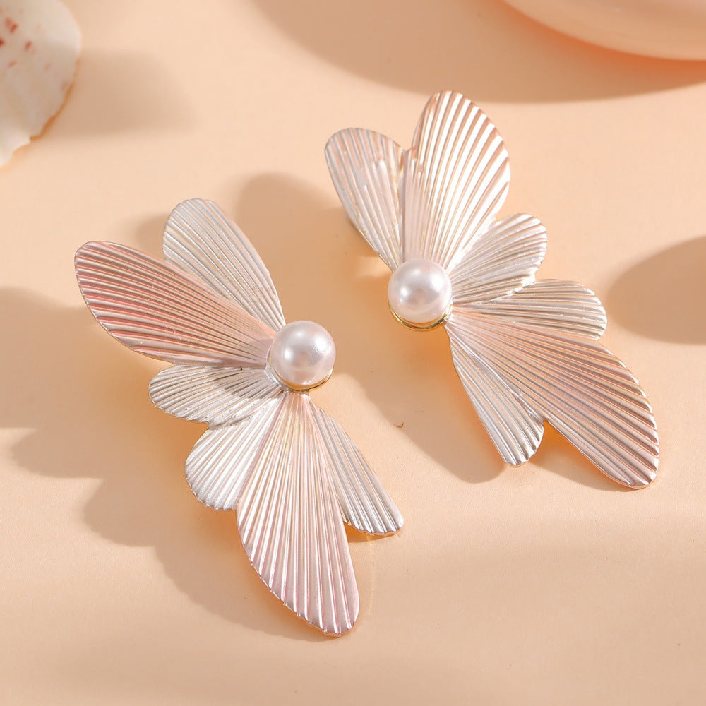 Women's hair clips in elegant butterfly design
