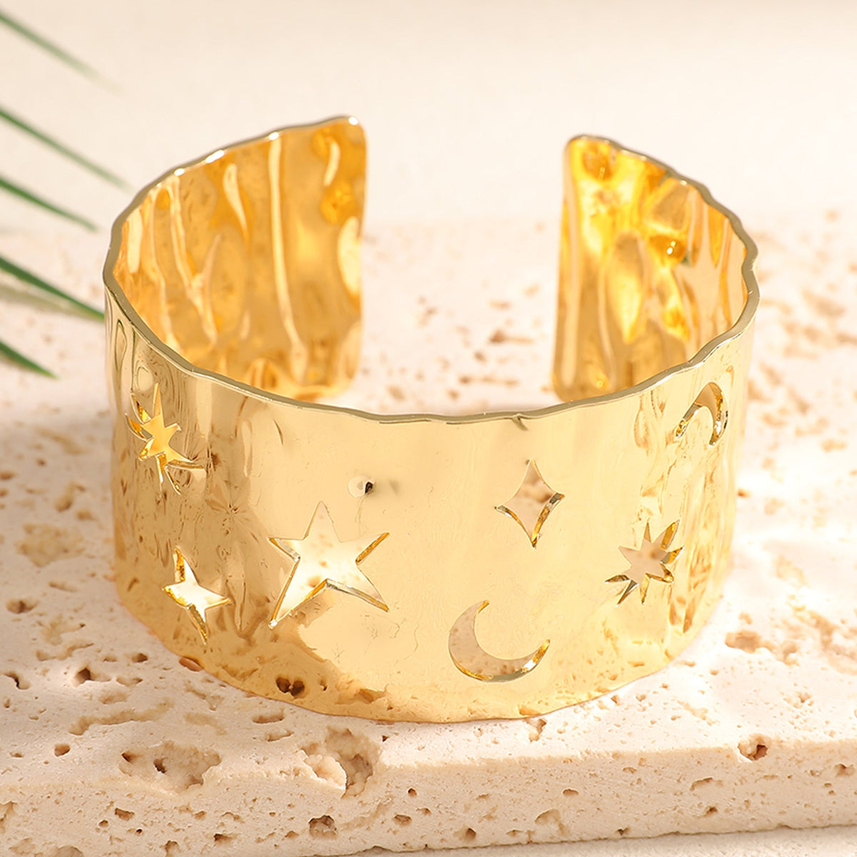 Ladies Open Bangle with Artistic Coral Pattern