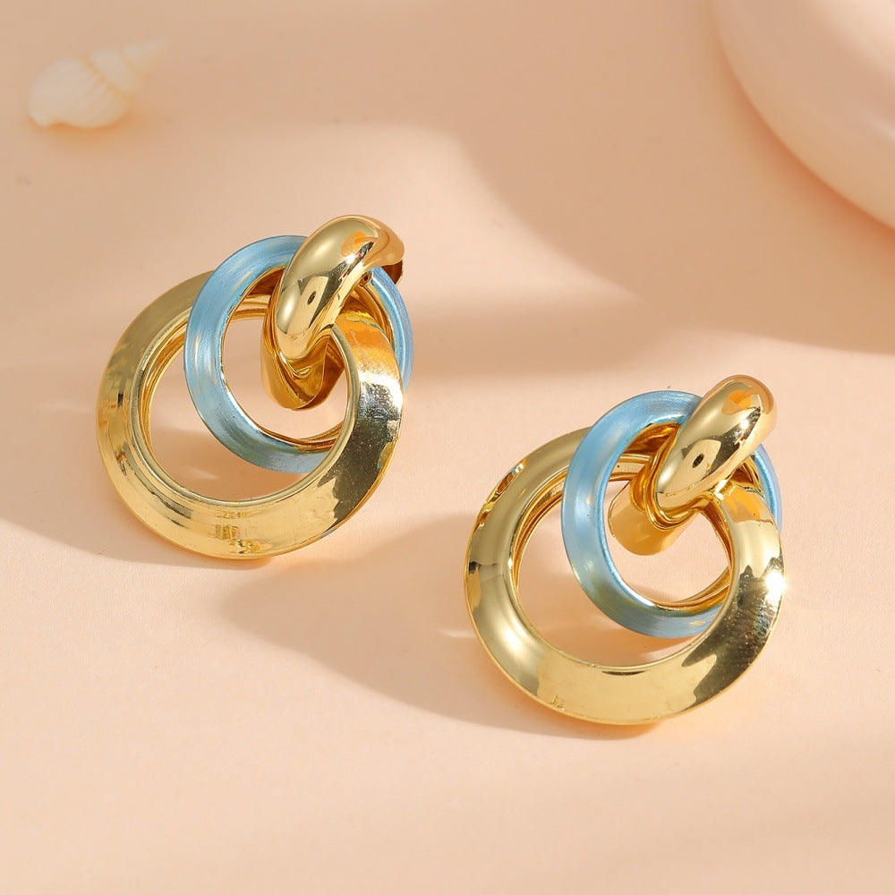 Women's earrings in elegant ring design