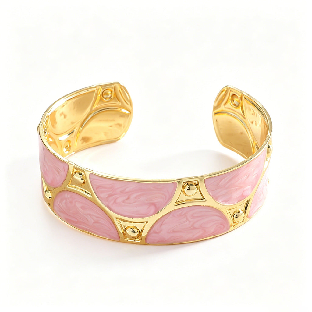 Women's cuff bracelet with artistic design