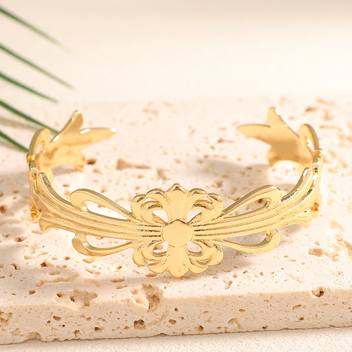 Ladies Open Bangle with Artistic Coral Pattern