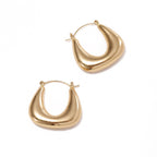 Ladies earrings in a modern, curved design