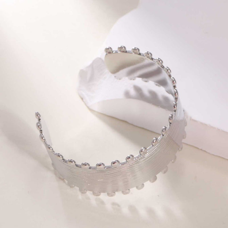 Women's Open Bangle with Elegant Wave Design