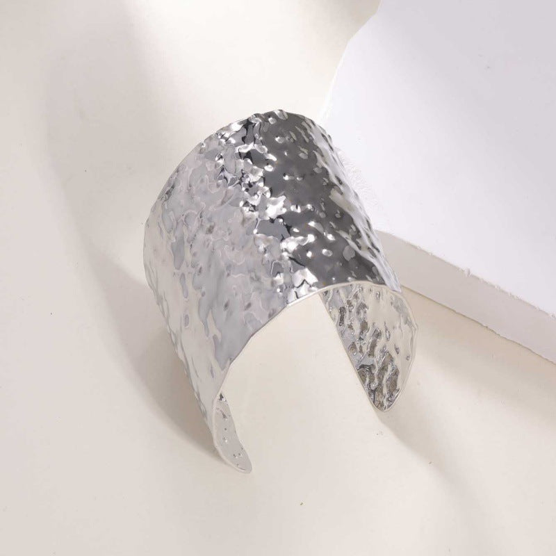Women's Open Bangle with Elegant Wave Design
