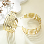 Women's Hanging Earrings in Elegant Wave Pattern