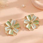 Ladies Hair Clips with Artistic Flower Design