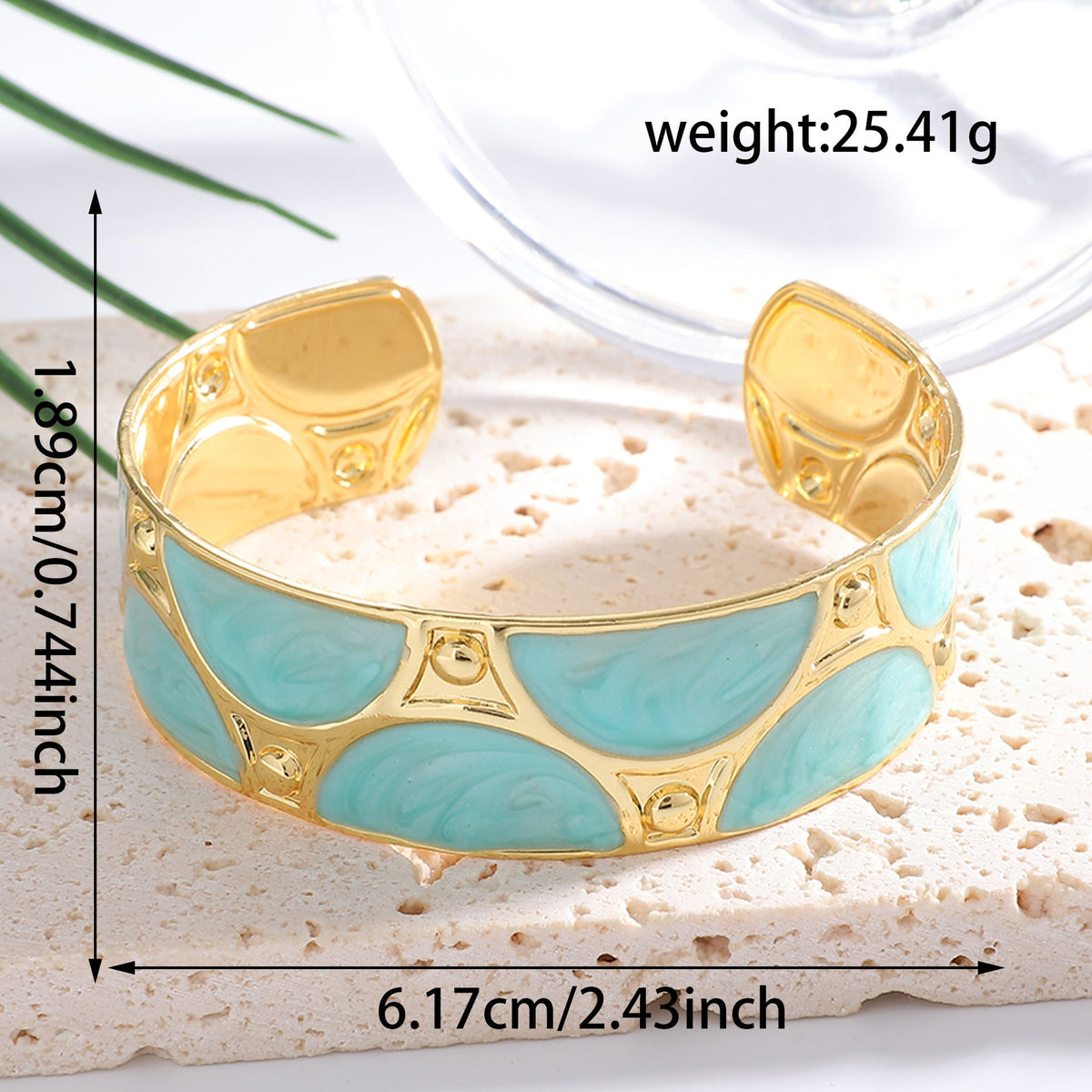 Women's cuff bracelet with artistic design