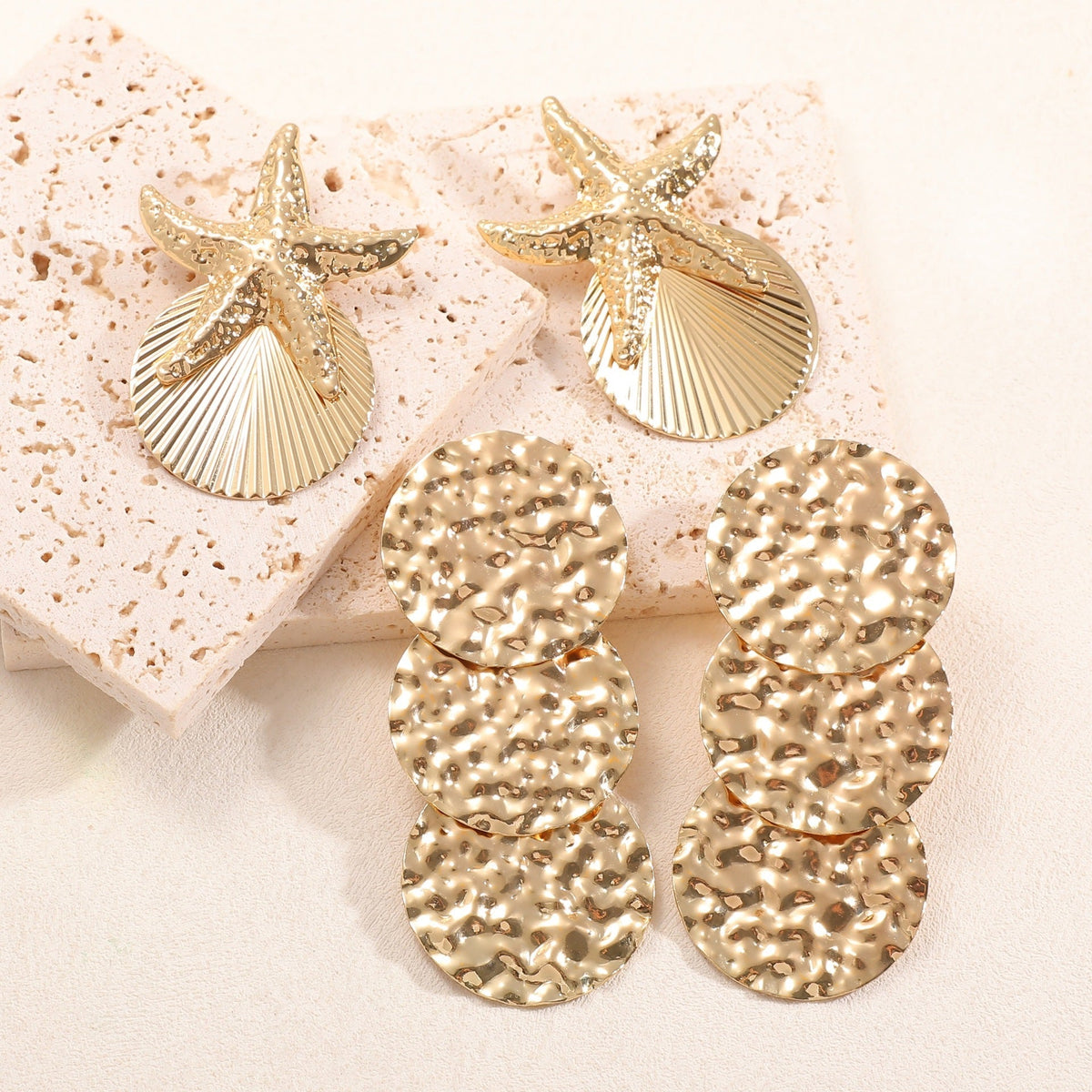 Women's ear clips in luxurious shell and starfish design