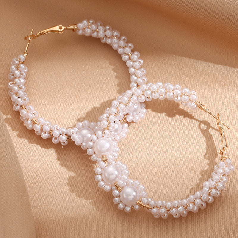 Women’s hoops with artistic pearl design