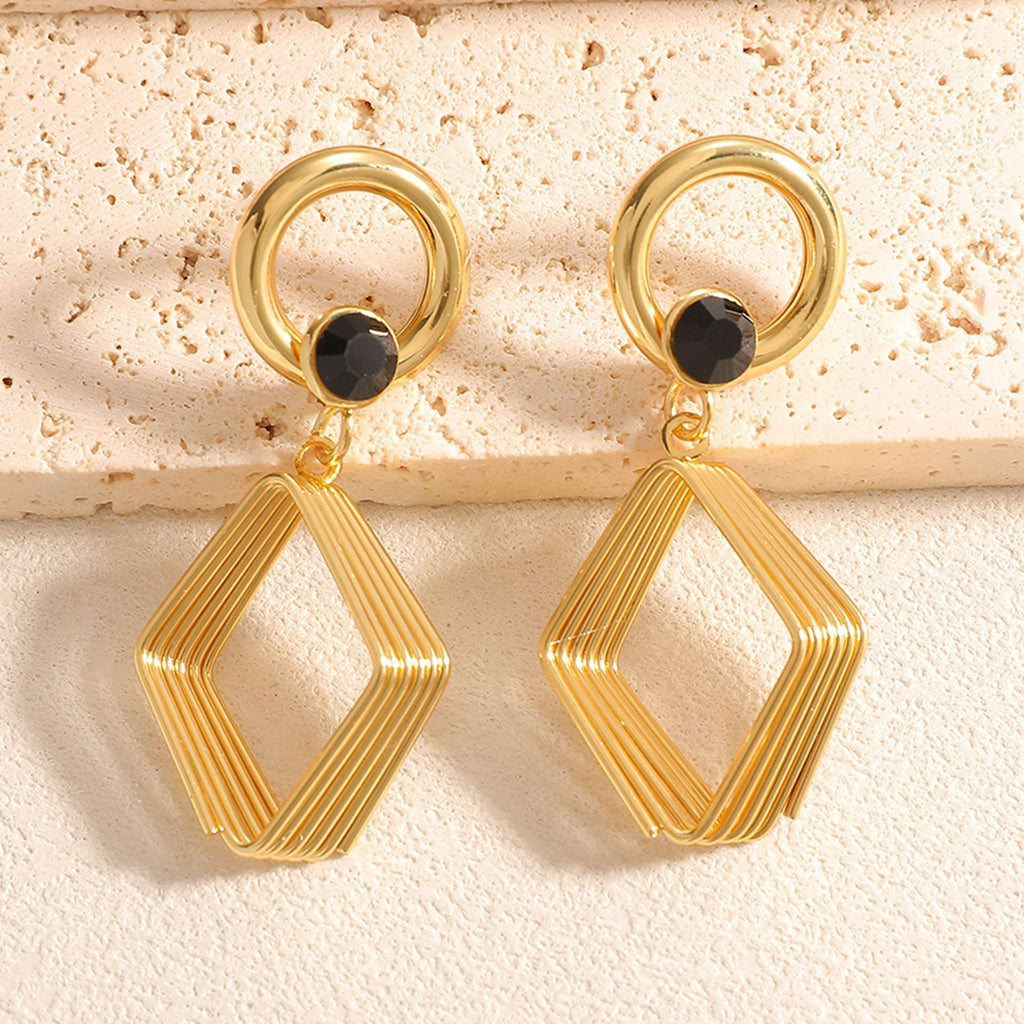 Women's Design Earrings with Geometric Wire Motif