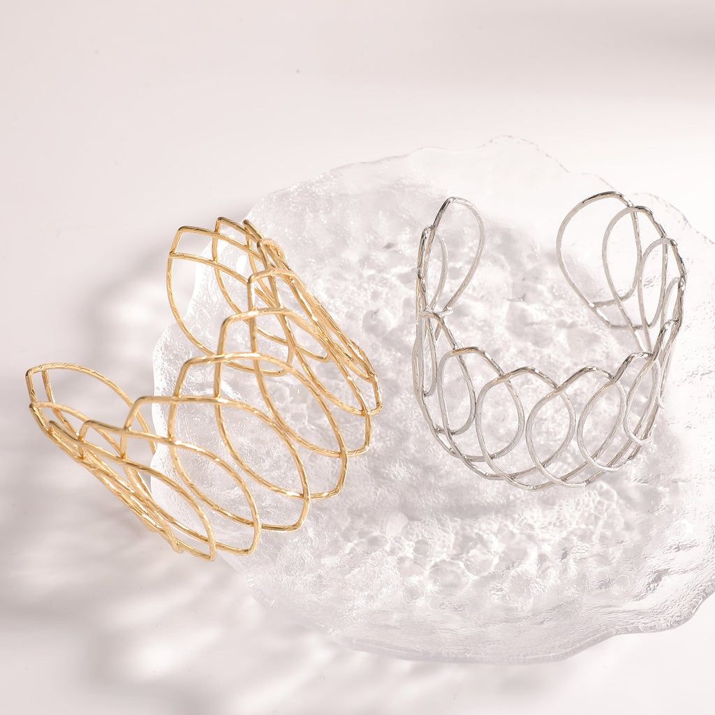 Women Open Bangle with Artfully Curved Design