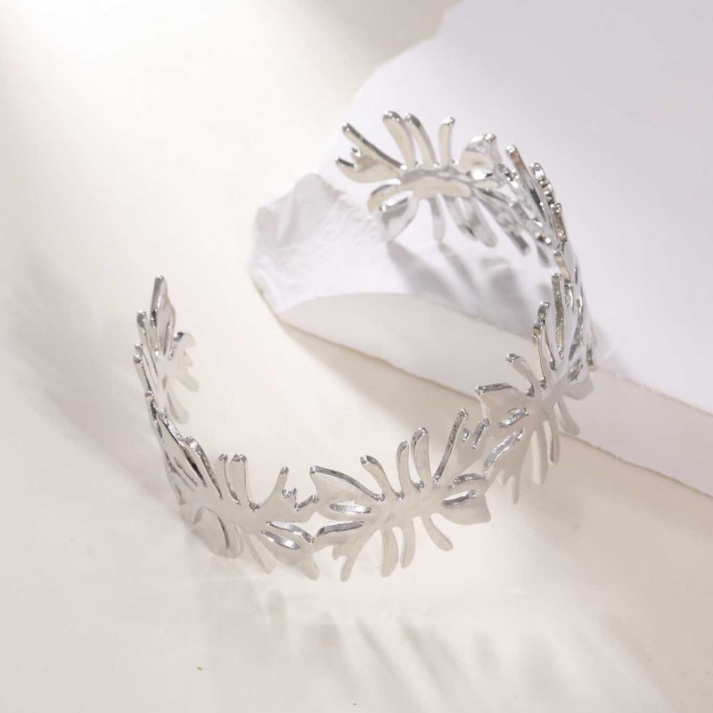 Women's Open Bangle with Elegant Wave Design