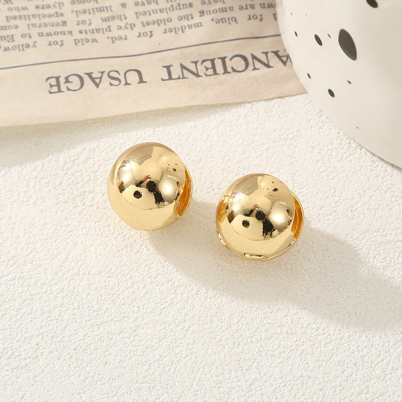 Women's heart-shaped ear clips