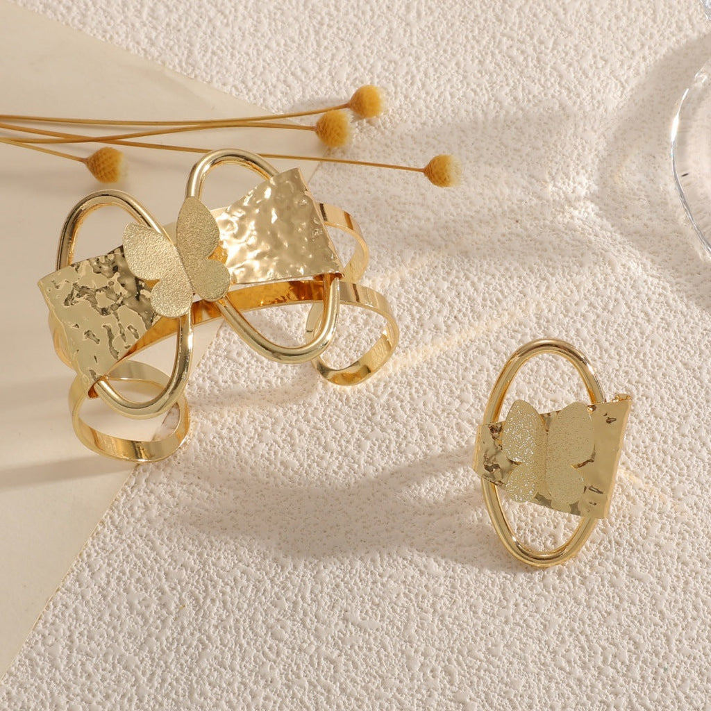 Women's bracelet with ornate butterfly design