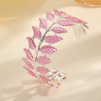Ladies bracelet in elegant leaf design