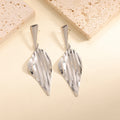 Women's Hanging Earrings in Stylish Leaf Design