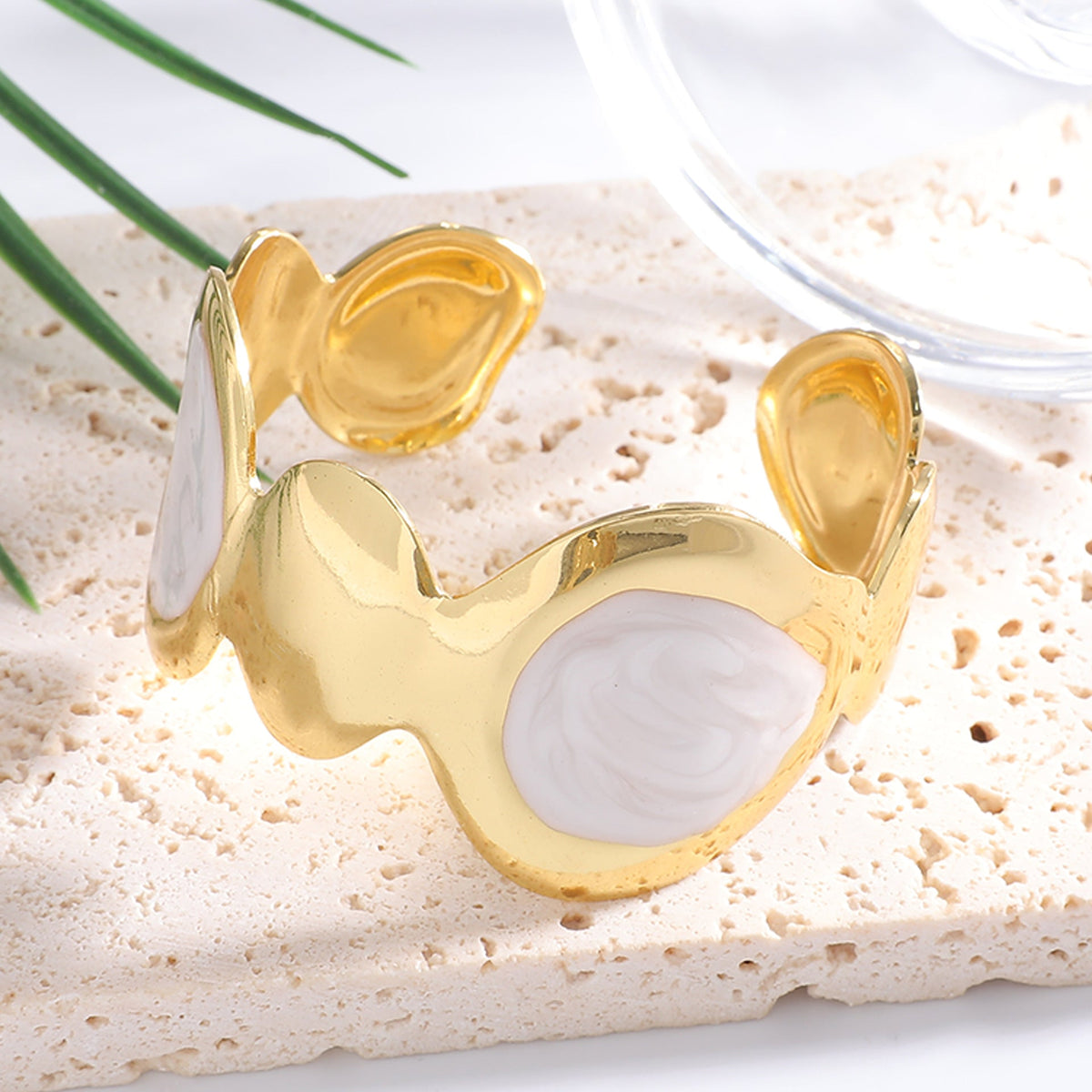 Ladies Open Bangle with Artistic, Curved Design
