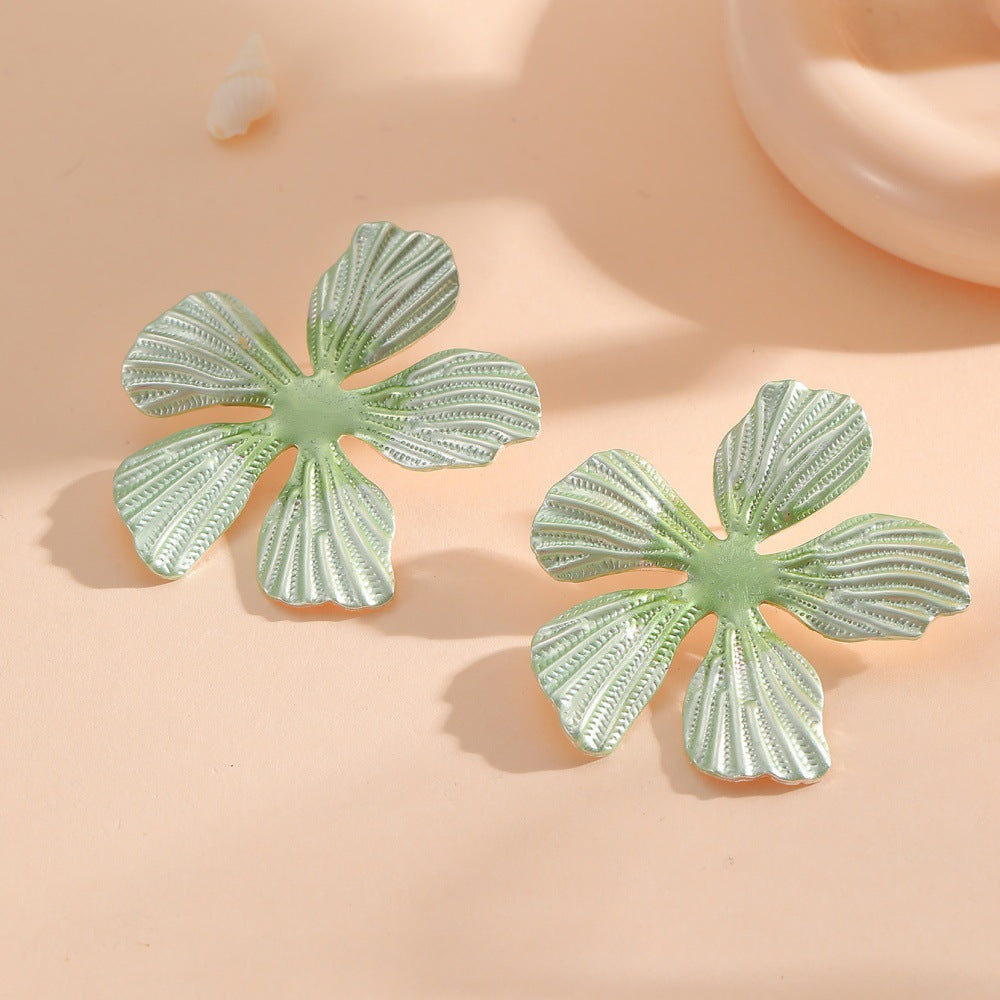 Women's Hair Accessories in Floral Design