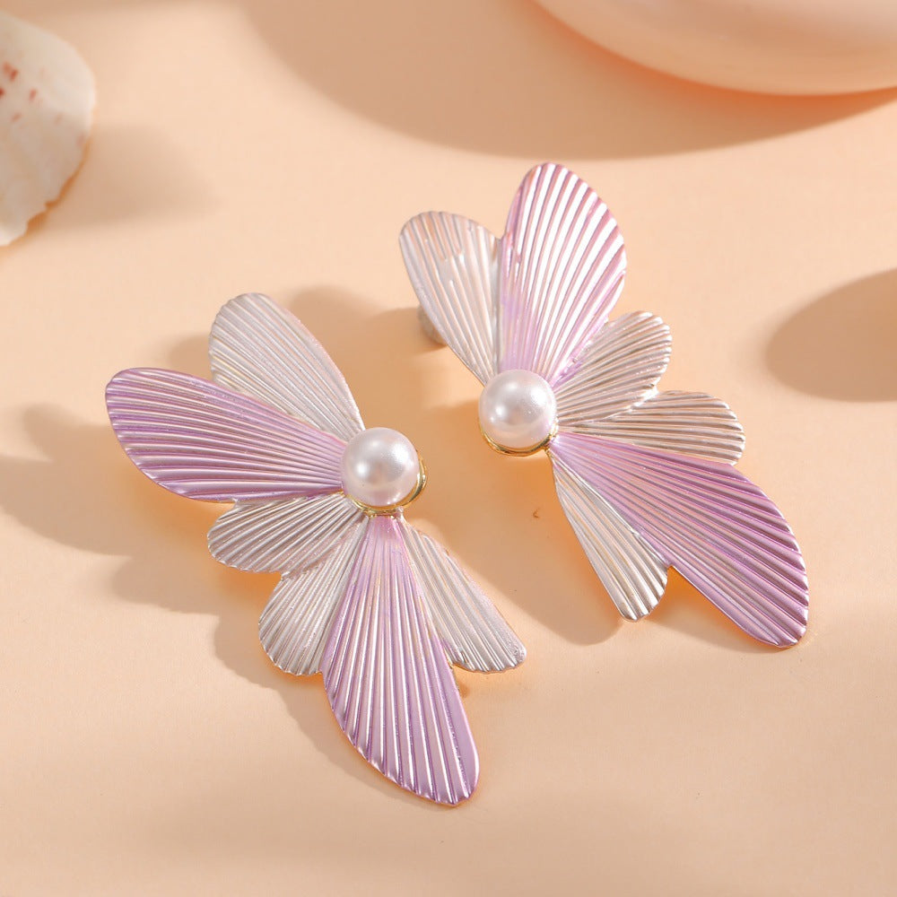Women's hair clips in elegant butterfly design