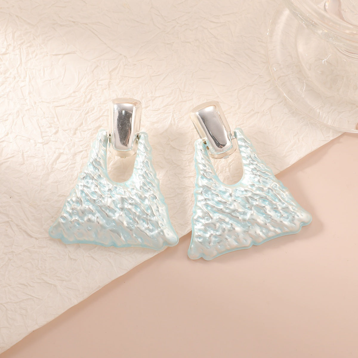 Women's earrings in artistic design