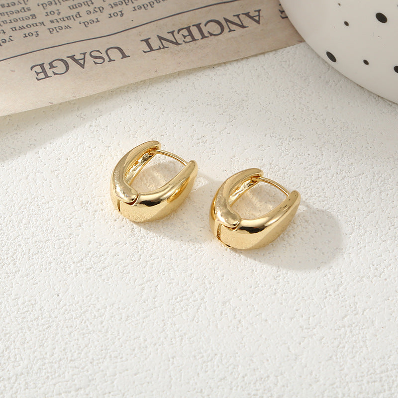 Women's Hoop Earrings with Elegant Curved Design