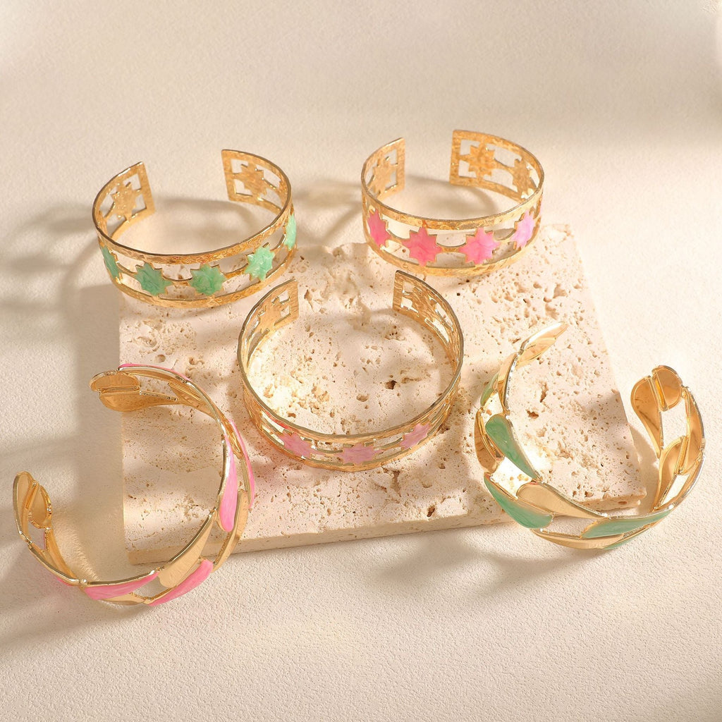 Women's Open Bangle with Elegant Leaf Design