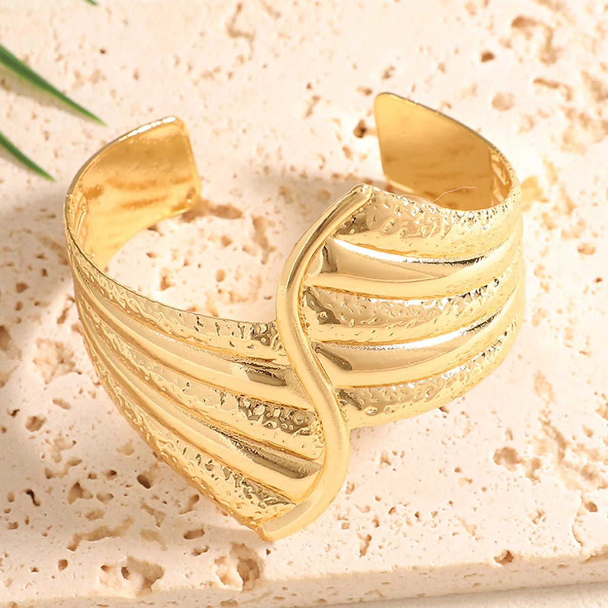Ladies Open Bangle with Artistic Coral Pattern