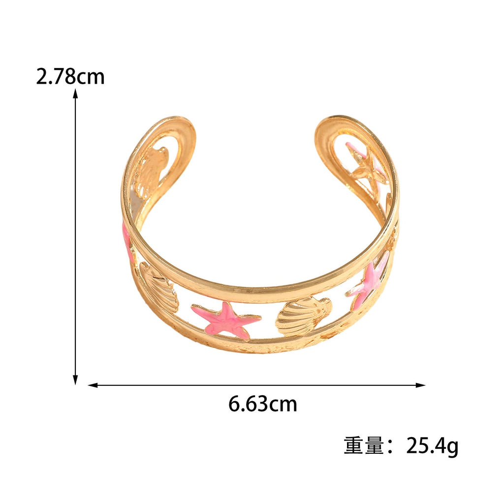 Ladies bracelet with intricate starfish design