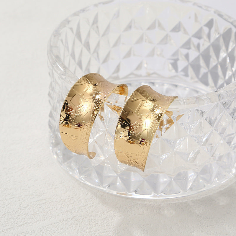 Women's hoops with elegant, modern design