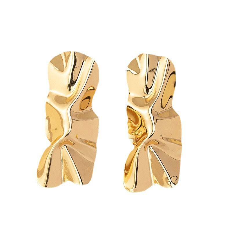 Ladies Hanging Earrings in Modern Elegance Design