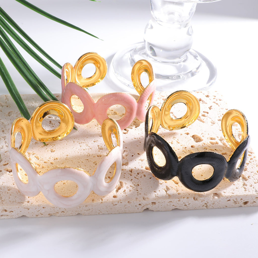 Ladies Open Cuff Bracelet with Crossed Design